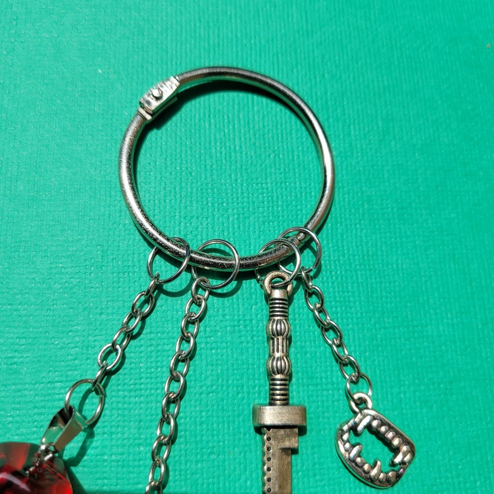 Handmade vampire themed silver keychain goth romantic vampy whimsigoth spooky - Picture 4 of 9